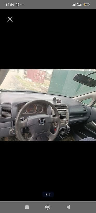 Продажа авто: Honda Stream: 2001 г., 2 л, Механика, Бензин, Минивэн — 3
