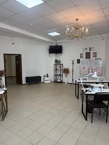 гараж с местом: Аренда офисов, 46 м², В бизнес центре — 3