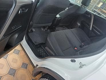 haval h3: Toyota RAV4: 2017 г., 2.5 л, Автомат, Бензин, Кроссовер — 8