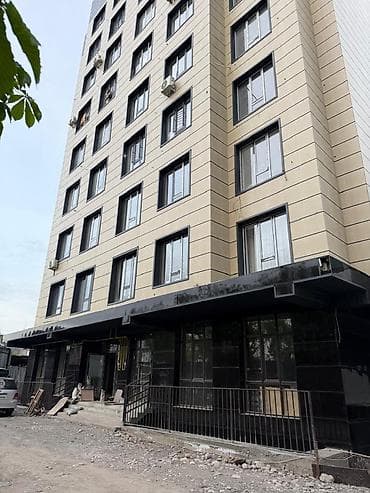 Коммерческое помещение на первом этаже нового дома, 2 линия. 11 мкр