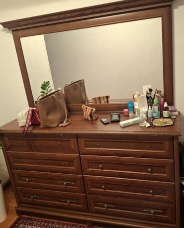 купить туалетный столик с зеркалом и подсветкой бу: Кийим үчүн комод, Колдонулган, Күзгүсү менен, Жыгач, түсү - Күрөң, Өзү алып кетүү — 1