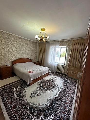 сдаю дом район кызыл аскер: 🏡 Продаётся просторный двухэтажный дом в ж/м Кызыл-Аскер 📐 Участок — — 8