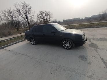 ади б4: Volkswagen Vento: 1996 г., 1.8 л, Механика, Бензин, Седан — 5