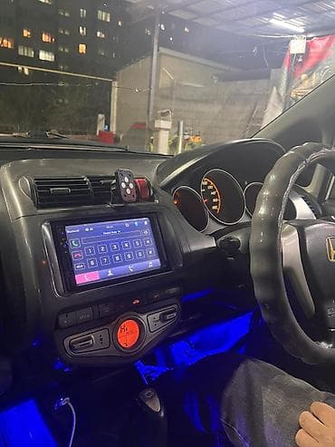 m 5: Honda Fit: 2004 г., 1.5 л, Вариатор, Бензин, Фастбек — 7