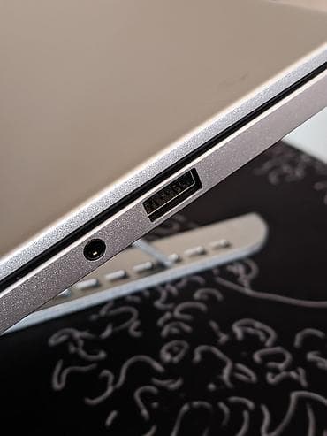 m laptops: Для учебы, Новый, Intel Core i5 — 6