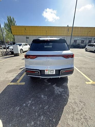 bid e5: BYD Yuan Up: 2025 г., 5.5 л, Вариатор, Электромобиль, Кроссовер — 5