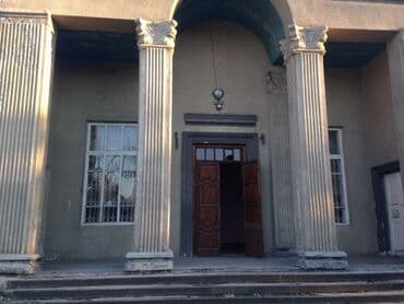 Продаю здание под бизнес, г Карабалта по Центральной улице at lalafo.kg Продаю здание под бизнес, г Карабалта по Центральной улице