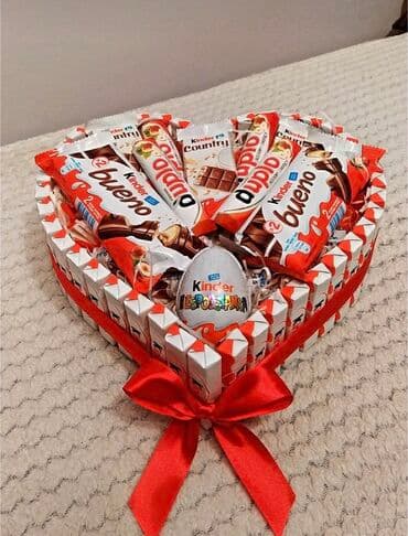 коробки для печенья: Самая Грандиозная Акция в честь праздника киндер бок со сладостями — 3