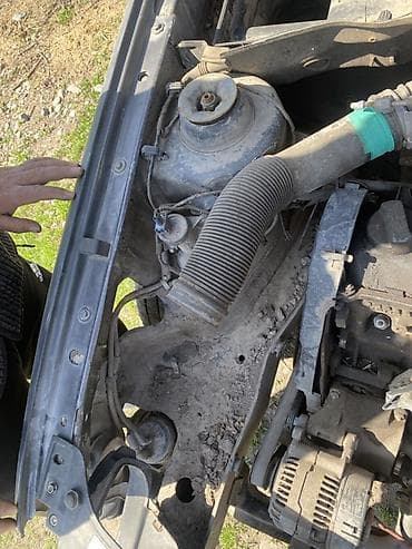 lexus 2015: Volkswagen Vento: 1994 г., Ручные, Дизель, Седан — 3