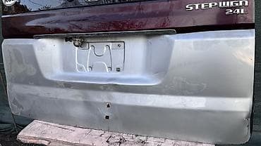 Чыпкалар: Багажниктин капкагы Honda, 2005 г., Колдонулган, Оригинал — 3