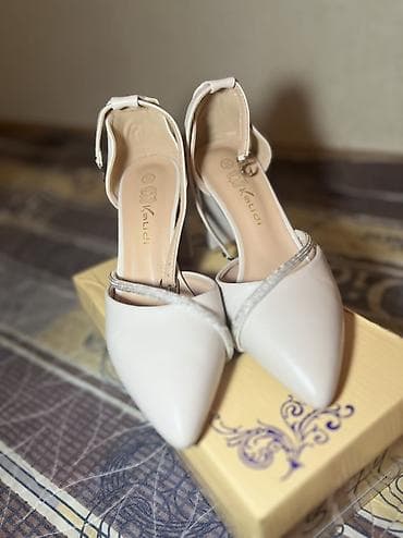 Туфли-лодочки Kaludi на устойчивом каблуке - Цвет: молочно-бежевый