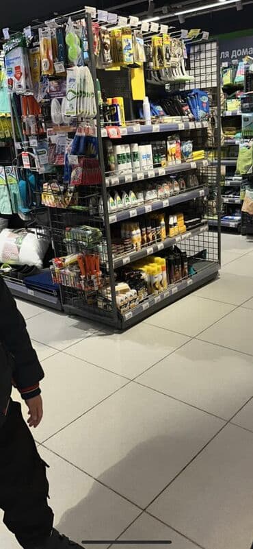 оборудование в бутик: Витрины, стеллажи, полки торговые металлические б/у, полка магазинная — 22