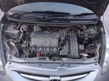 passat b2: Honda Fit: 2004 г., 1.3 л, Вариатор, Бензин — 5