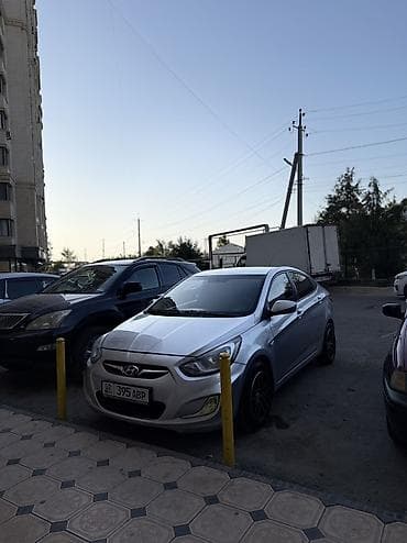 w221 5 5: Hyundai Solaris: 2012 г., 1.6 л, Автомат, Бензин, Седан — 3