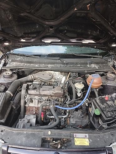 купить вента: Volkswagen Vento: 1995 г., 1.8 л, Механика, Бензин, Седан — 9