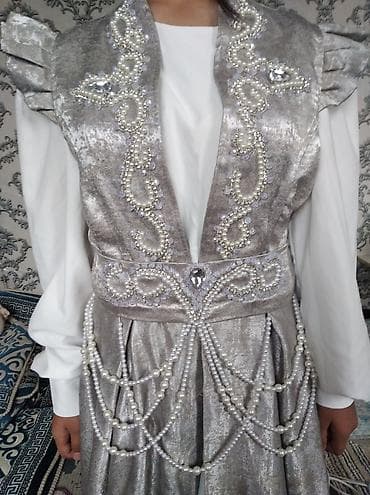 Киреге берилүүчү кийимдер: Улуттук кийим, Аял, 44, 46 (M) — 2