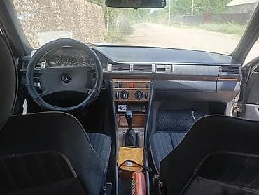 вентилятор w203: Mercedes-Benz W124: 1990 г., 2 л, Механика, Бензин, Седан — 5