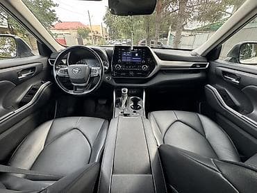 bcd com kg: Toyota Highlander: 2022 г., 3.5 л, Автомат, Бензин, Кроссовер — 10