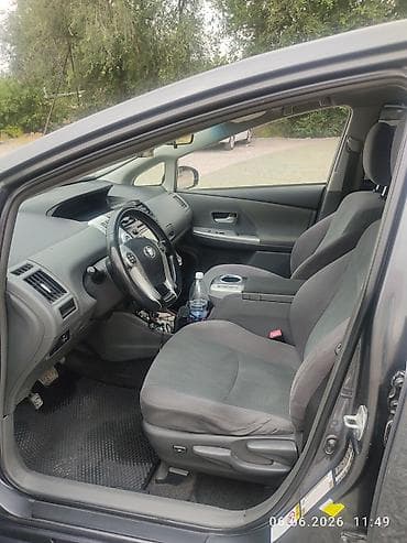 от приуса: Toyota Prius V: 2013 г., 1.8 л, Автомат, Гибрид, Универсал — 6