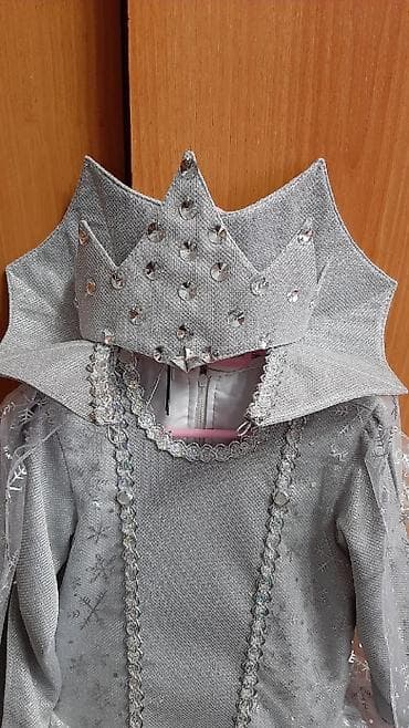 Платья: Детское платье, цвет - Серебристый, Новый — 1