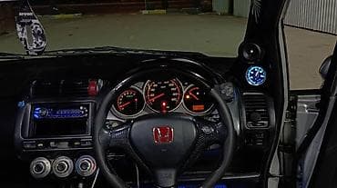 хонда истеп 1: Honda Fit: 2002 г., 1.3 л, Автомат, Бензин, Хетчбек — 10