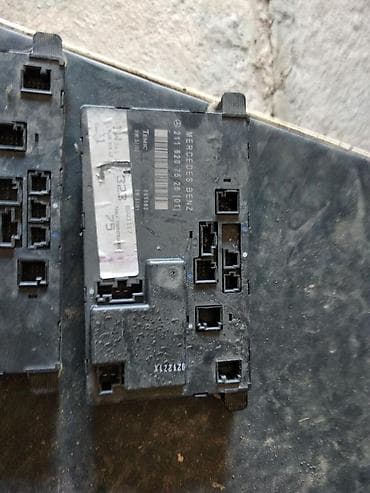 Боковые консоли Мерседес 211 кузов