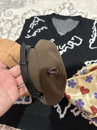 Личные вещи: Вязаный жилет без рукавов с динозаврами - Цвет: черный с контрастным — 1