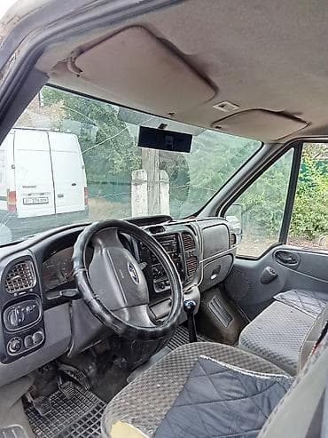 бустер авто: Ford Transit фургон (дизель) - Кузов: цельнометаллический, короткая — 5