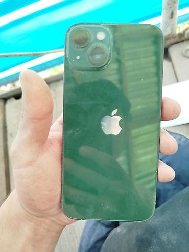 j2 core: IPhone 13, Зеленый — 2