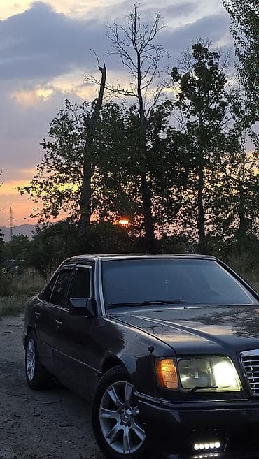 e2 byd: Mercedes-Benz W124: 1994 г., 2 л, Механика, Бензин, Седан — 3