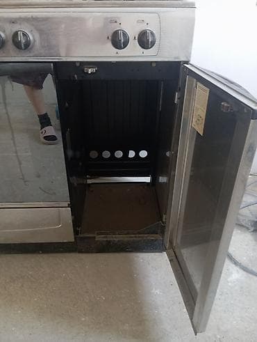 Для кафе, ресторанов: Комбинированная кухонная плита с духовкой - Варочная поверхность: 6 — 3