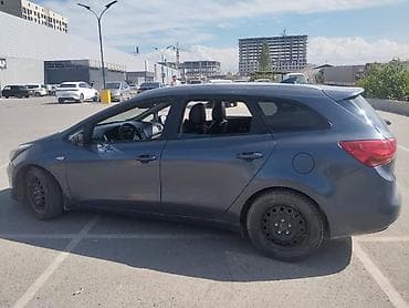 диллер: Kia Ceed: 2017 г., 1.6 л, Автомат, Бензин, Универсал — 3