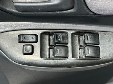 Продажа авто: Toyota Vitz: 1999 г., 1 л, Автомат, Бензин, Хэтчбэк — 8
