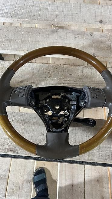 Руль Toyota 2005 г., Б/у, Оригинал, США at lalafo.kg Руль Toyota 2005 г., Б/у, Оригинал, США