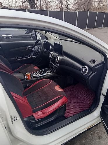 а 210: BYD E5: 2019 г., Робот, Электромобиль, Седан — 3