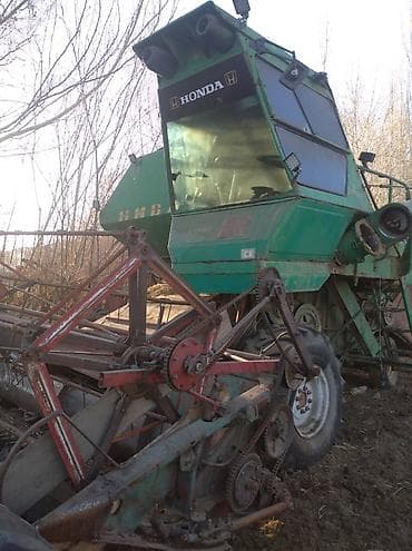 Продаю!!! Нива ск5 1996 года состояние хорошее мотор смд22 стартер