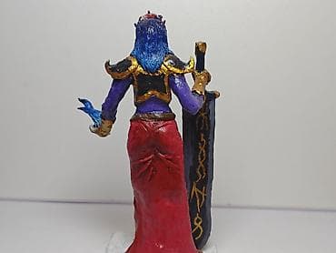 Велозапчасти: Фигурка фэнтези-героини с мечом и магическим пламенем - Ручная — 3