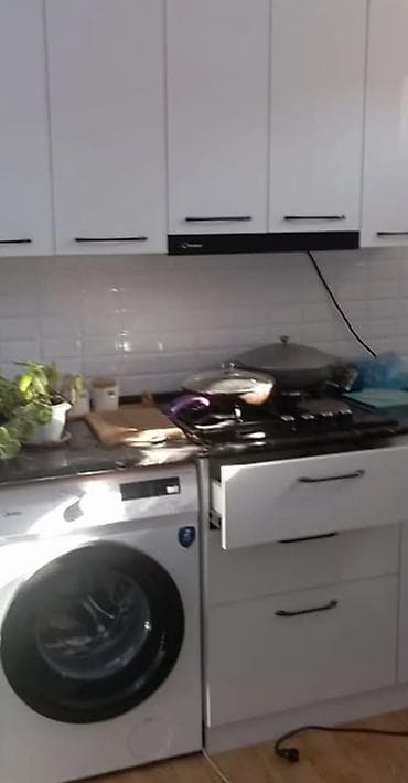 квартиры арча бешике: Дом Арча бешик 
Площадь 35м2 
Сан узел 
Частично мебель артистон 
тел — 2