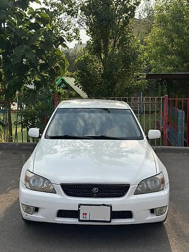 Lexus IS: 1999 г., 2 л, Автомат, Бензин, Седан