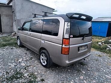 Honda Stepwgn: 2002 г., 2 л, Автомат, Бензин, Минивэн — 1