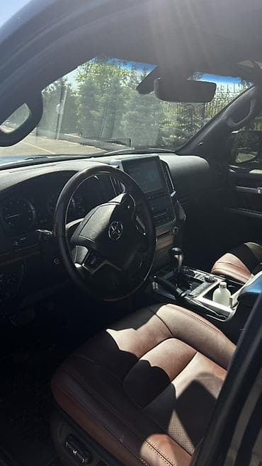 range over: Toyota Land Cruiser: 2017 г., 5.7 л, Автомат, Бензин, Внедорожник — 8