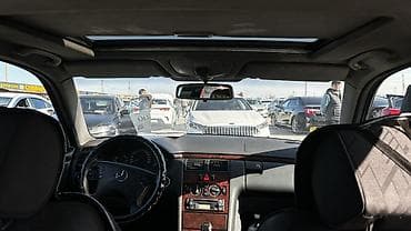 Mercedes-Benz E-Class: 2000 г., Седан