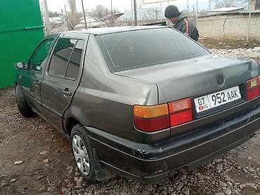 Volkswagen: Volkswagen Vento: 1991 г., 1.8 л, Механика, Бензин, Седан — 1