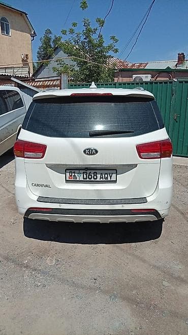4 7: Kia Carnival: 2018 г., 2.2 л, Автомат, Дизель, Минивэн — 4
