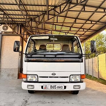японский грузовик: Грузовик, Nissan, Стандарт, 3 т, Б/у — 1