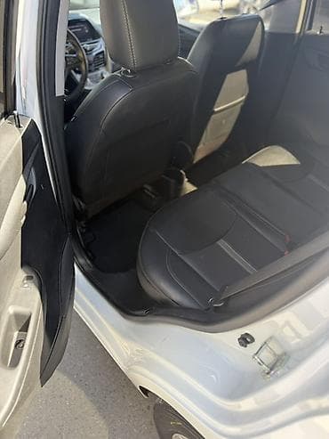 Chevrolet Spark: 2019 г., Автомат, Бензин, Хэтчбэк — 8