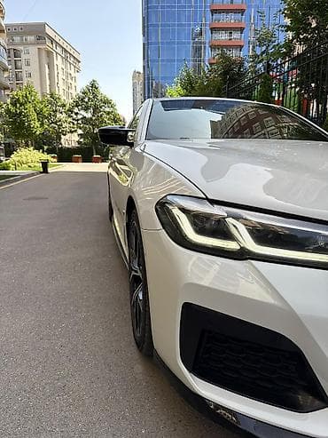 yuan plus byd: BMW 530: 2021 г., 2 л, Типтроник, Бензин, Седан — 5