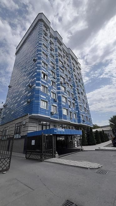 дом с мебелью: Аренда офисов, 275 м², В жилом комплексе, 1 линия, С отдельной кухней, С отдельным входом — 1