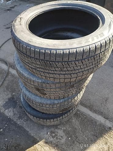 Транспорт: Шиналар 235 / R 18, Кыш, Комплект, Жеңил унаалар, Bridgestone — 1