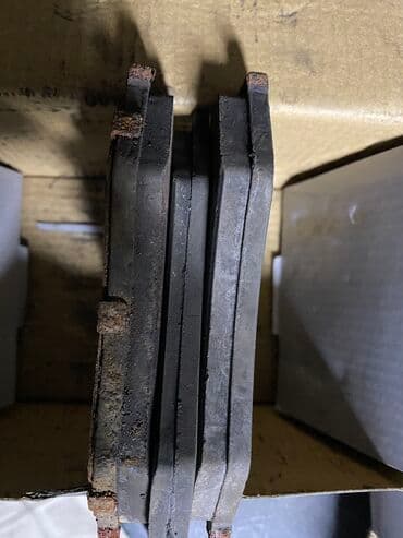 перфорированные тормозные диски: Комплект тормозных колодок Mercedes-Benz 2003 г., Б/у, Аналог — 7